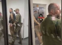 �����˱���������������������������