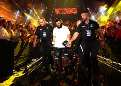 ������˹�����ֶ���ս���رȰ����������Ƶ�